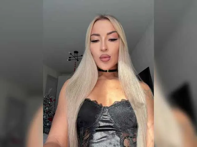 Curious -Costa-rica- teasing and squirting with her cherished sex toy vibrators -Costa-rica- from BongaCams
