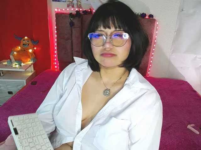 1sarah from BongaCams