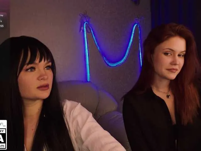 2PrettyGirls from BongaCams