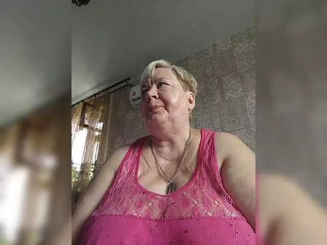 Offline Alena61 on BongaCams