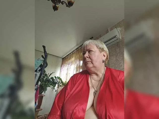 Offline Alena61 on BongaCams