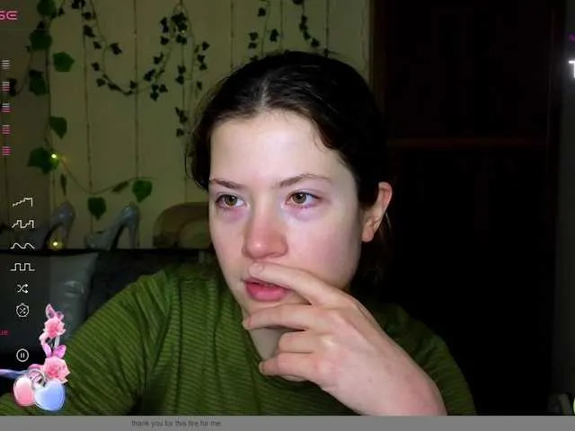 Offline Aliciafolow009 on BongaCams