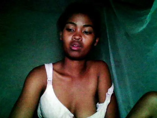 Allycha1 from BongaCams