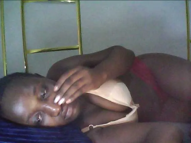 alora-skylar from BongaCams