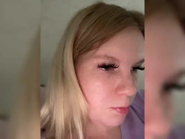 Amelia2004 from BongaCams