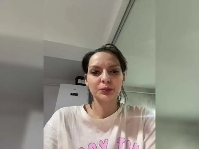 ameliex69 from BongaCams