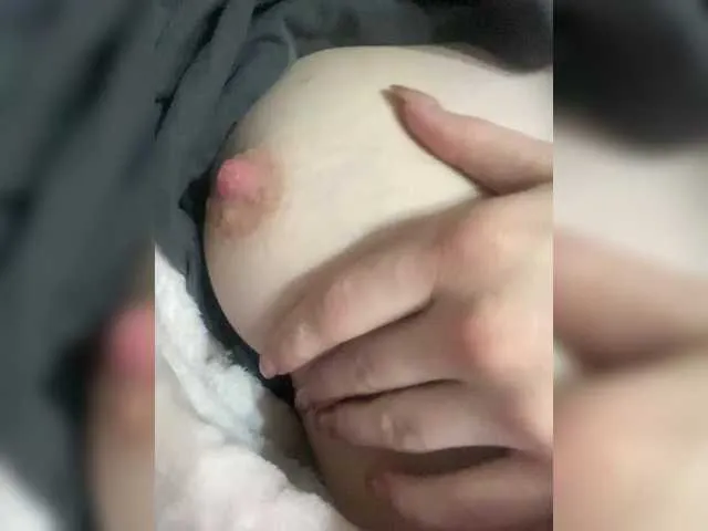 Sweet Anchela wants you to fuck her body now Anchela from BongaCams