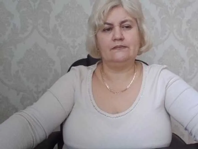 AngelaFamez from BongaCams