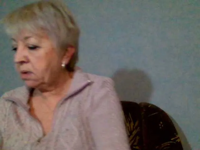 AnjelElinor from BongaCams