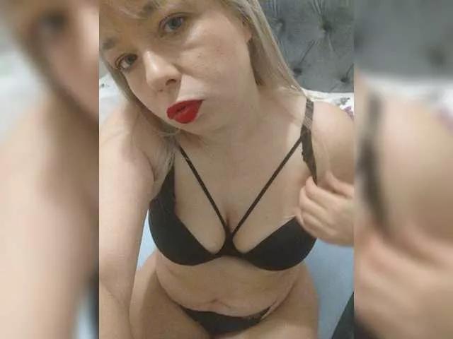 AnnaSexyOne on BongaCams 