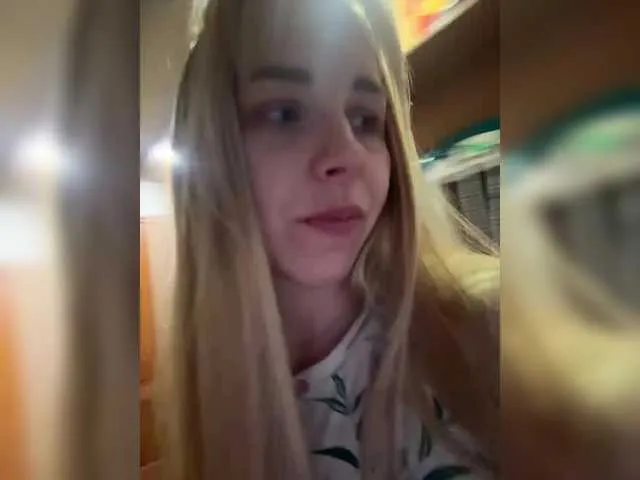 Artistkari from BongaCams