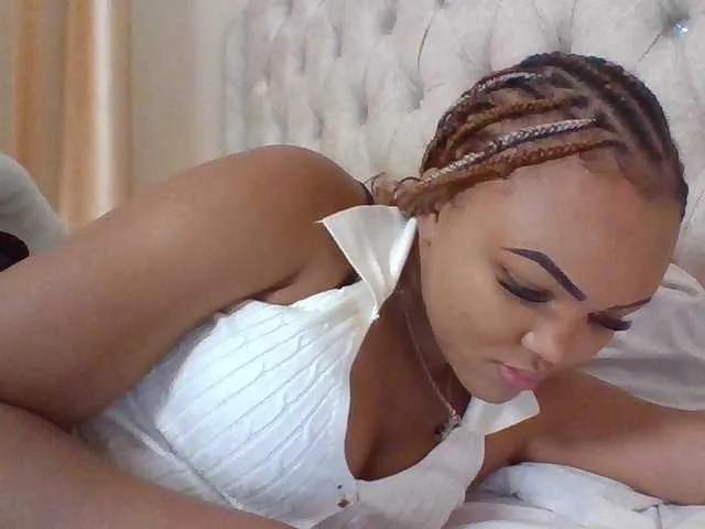 Beautystar12 from BongaCams