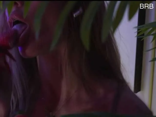 blondinochkaa from BongaCams