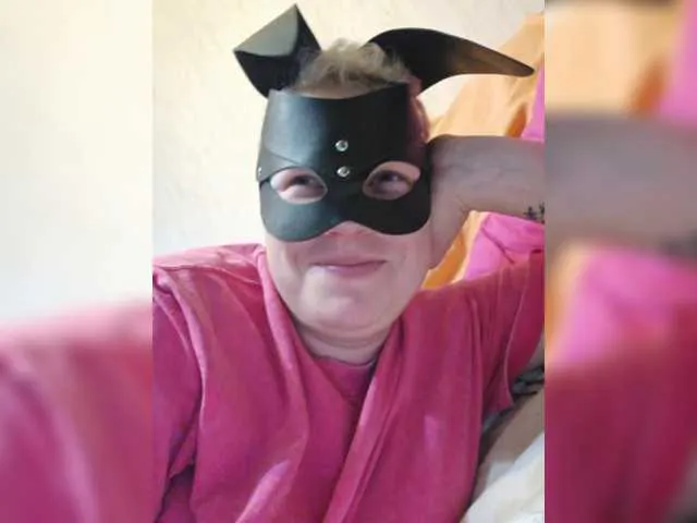 Boginya02 from BongaCams