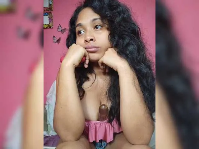 Brendah23 from BongaCams