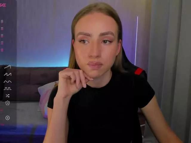 BunnyLanguage on BongaCams 