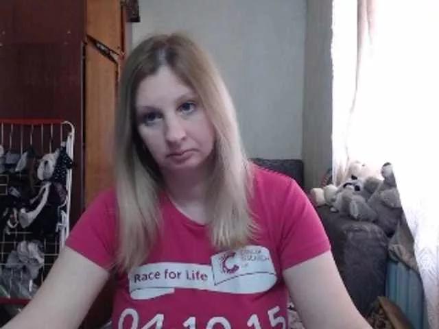 BustyBlondy on BongaCams 