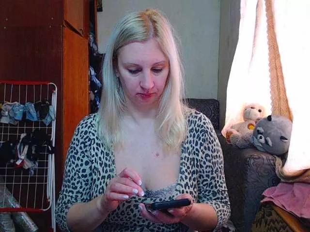 BustyBlondy on BongaCams 