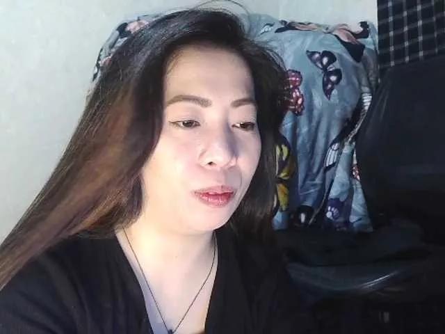 Check out Candyshane, she wants to masturbate for you candyshane from BongaCams