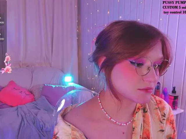 CrazyWine from BongaCams