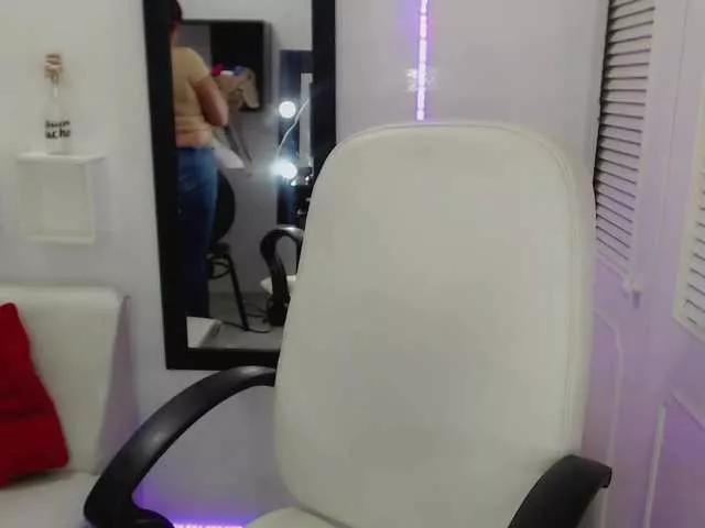cristina-69 on BongaCams