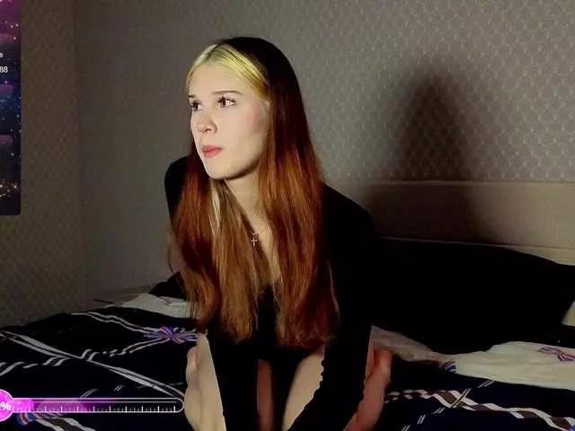 Gorgeous Cutie-fox20 wants you to fuck her body now cutie-fox20 from BongaCams