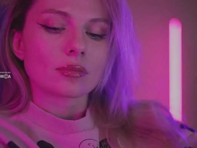 Checkout BongaCams's DianaMurr DianaMurr from BongaCams