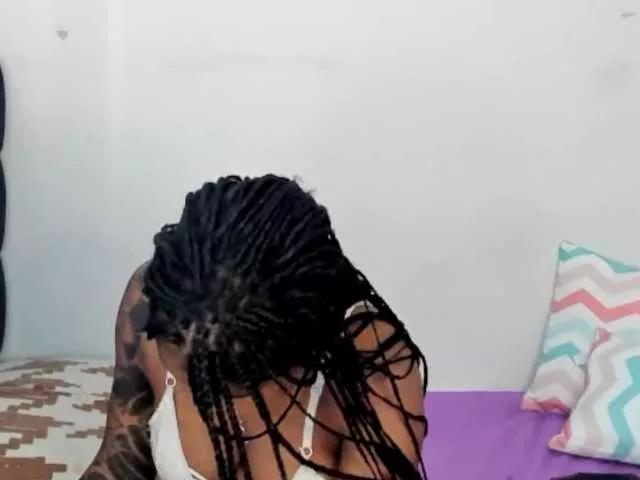 Eleonnor on BongaCams 