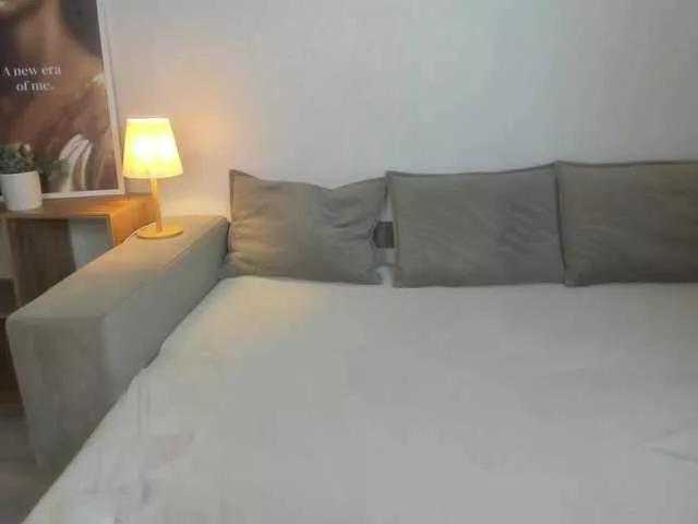 Join BongaCams's ElinaStarr ElinaStarr from BongaCams