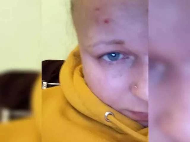 Explore BongaCams's EmmaXlove EmmaXlove from BongaCams