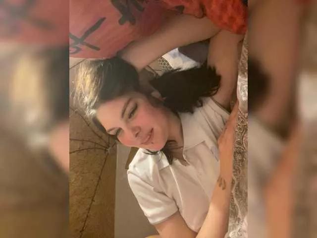 Masturbate to EstherClark, she wants to masturbate for you EstherClark from BongaCams