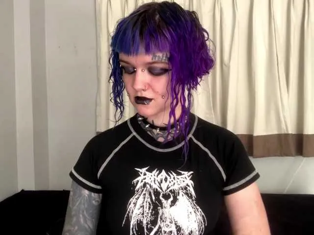 Floralfable from BongaCams