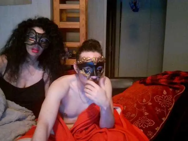 Masturbate to 35 years old FrenchKisses from BongaCams FrenchKisses from BongaCams