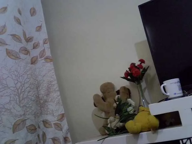 Foot fetish with GoldenGoddess1 from BongaCams. Naked garments and silly indulgence GoldenGoddess1 from BongaCams