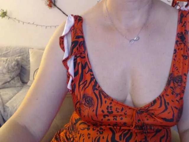goodSnowQueen on BongaCams