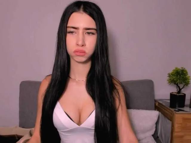 HesterStunning from BongaCams