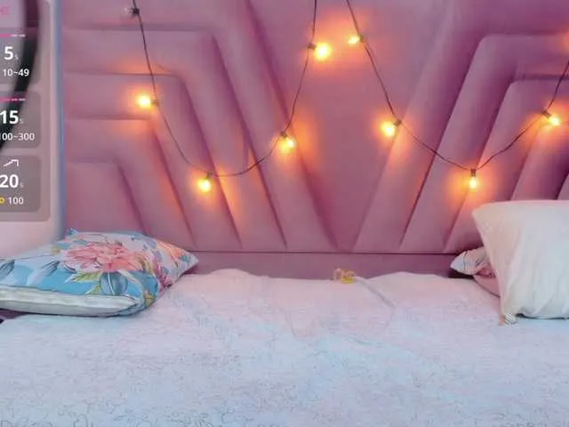 horny18girl from BongaCams