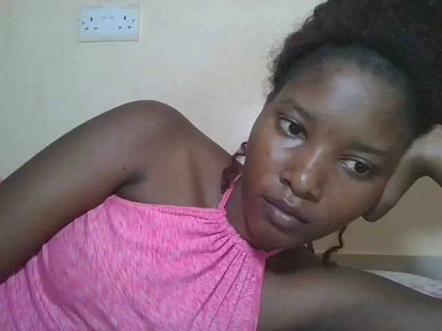 Hornyqueen4 from BongaCams