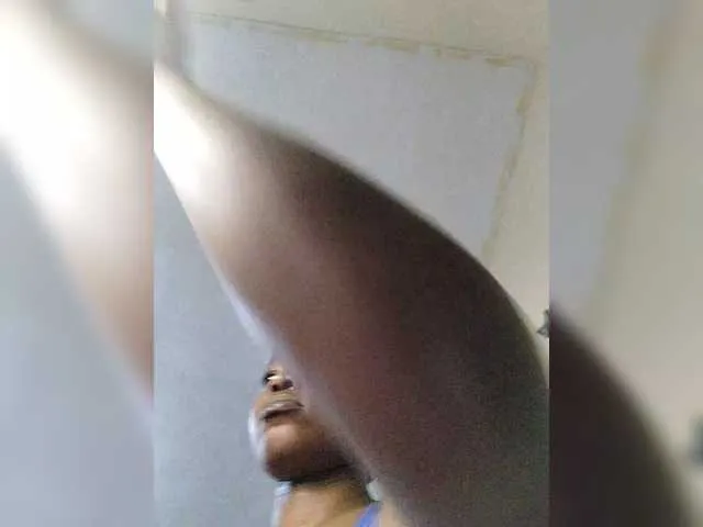 Hotcandy20- from BongaCams