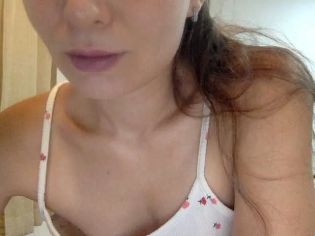 HotWifey from BongaCams