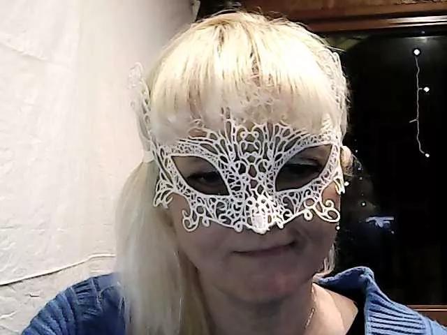 Watch BongaCams's Iinna Iinna from BongaCams