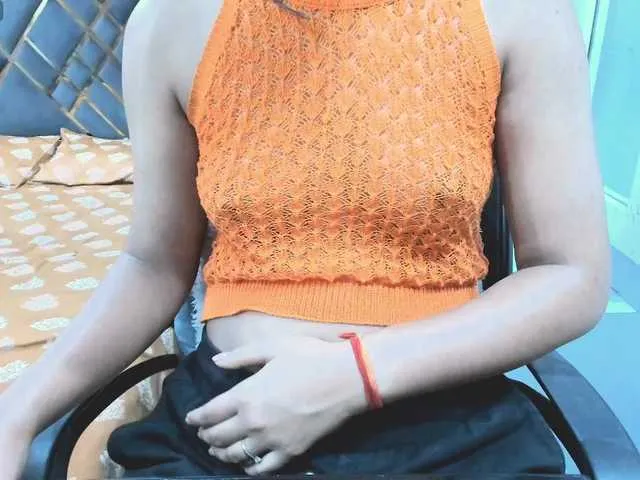 Indiankitty11 from BongaCams