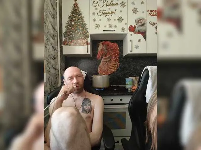 Innokentiy449 from BongaCams