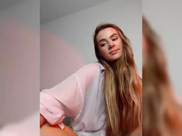 Checkout cute camslut Irina11 Irina11 from BongaCams