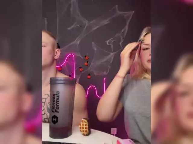 James-Eva0 from BongaCams