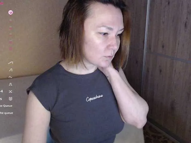 Julia99 from BongaCams