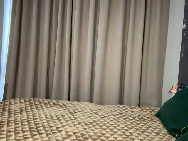 KarineRaethke from BongaCams