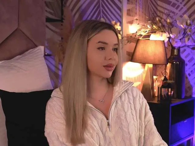 Kinky indulgence with the curvaceous KatJoliee from BongaCams getting naked on camera KatJoliee from BongaCams