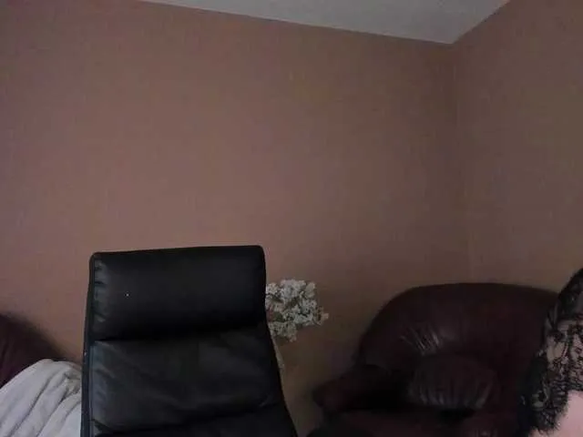 kaylalaine1 from BongaCams