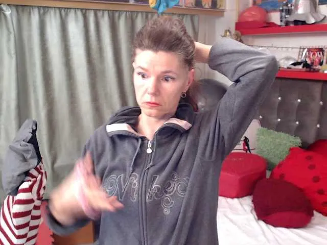 kellysurfing from BongaCams